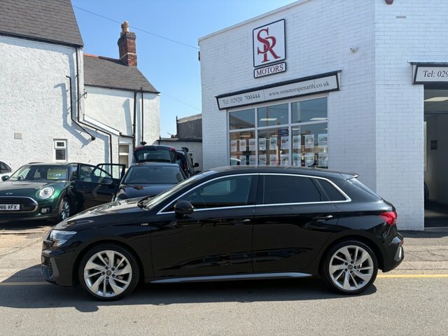 Audi A3 Tfsi 35 S Line RO70GDY Black #5