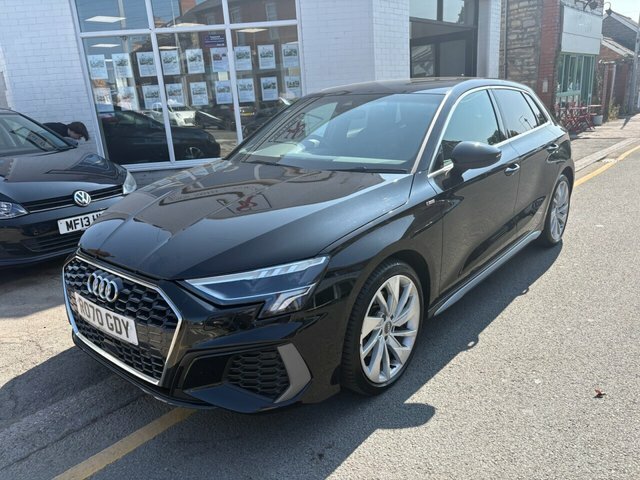 Audi A3 Tfsi 35 S Line RO70GDY Black #4