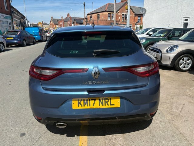 Renault Megane Megane Dynamique S Nav Dci Black #7