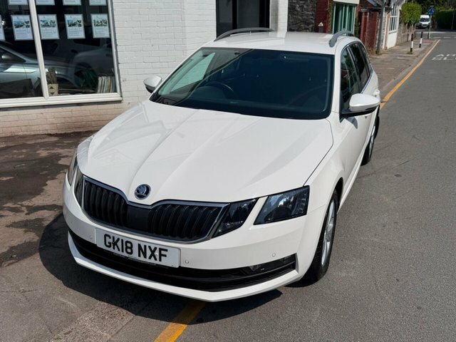 Skoda Octavia Tsi Act Se Technology White #2