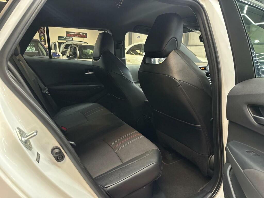 Toyota Corolla 1.8 Vvt-i Hybrid Design Cvt Red #54