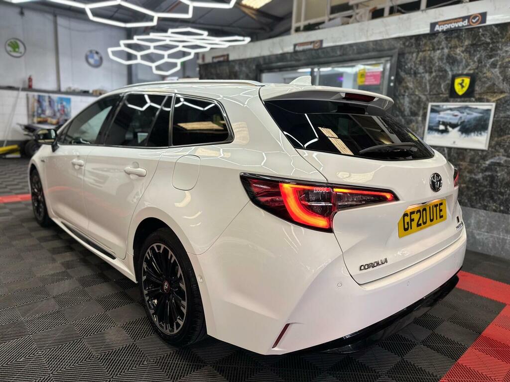 Toyota Corolla 1.8 Vvt-i Hybrid Design Cvt Red #32