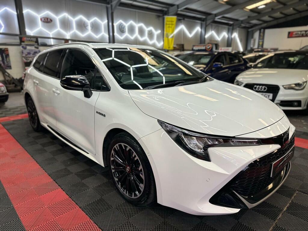 Toyota Corolla 1.8 Vvt-h Gr Sport Touring Sports Cvt Euro 6 Ss White
