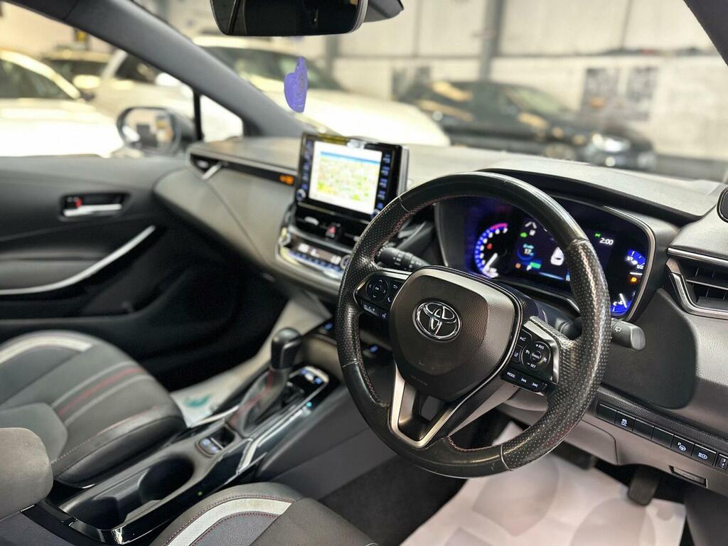 Toyota Corolla 1.8 Vvt-i Hybrid Design Cvt Red #47
