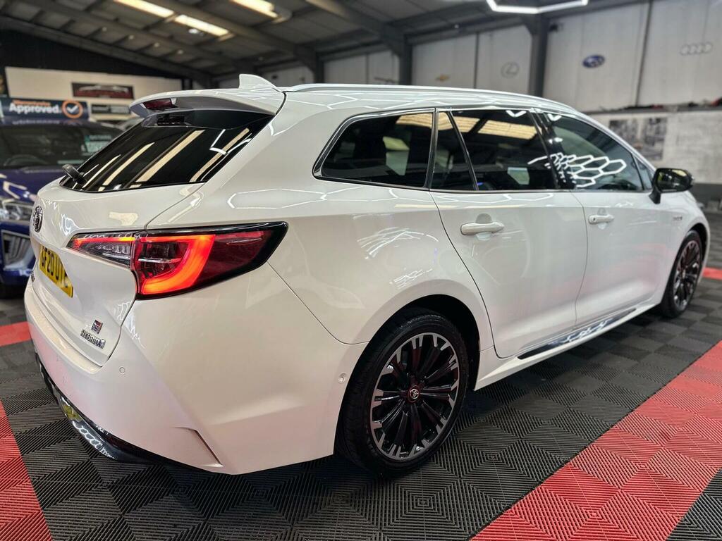 Toyota Corolla 1.8 Vvt-i Hybrid Design Cvt Red #39