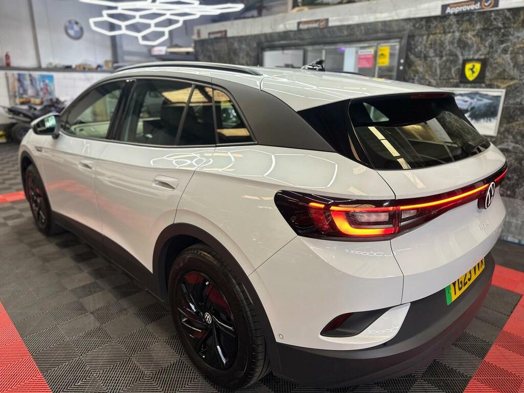 Volkswagen ID.4 Suv Pure 52Kwh Life 202323 White #6