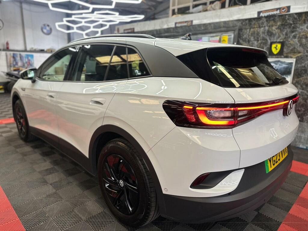 Volkswagen ID.4 Suv Pure 52Kwh Life 202323 White #2
