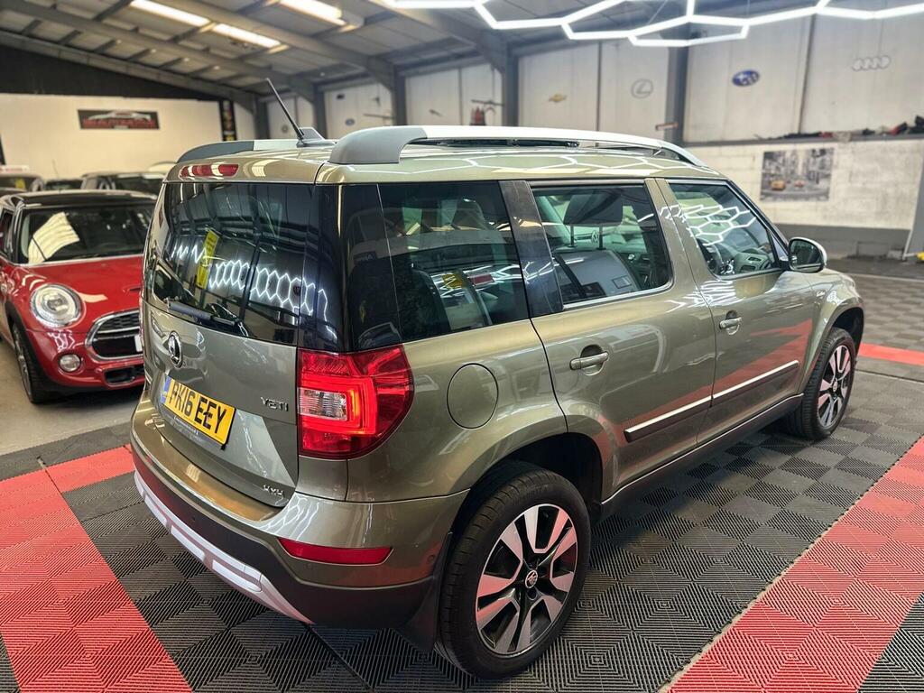 Skoda Yeti Suv Black #44