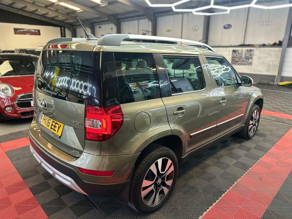 Skoda Yeti Suv Black #39