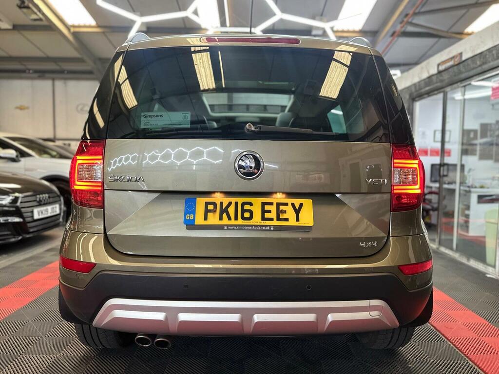 Skoda Yeti Suv Black #34