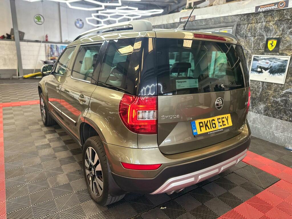 Skoda Yeti Suv Black #31