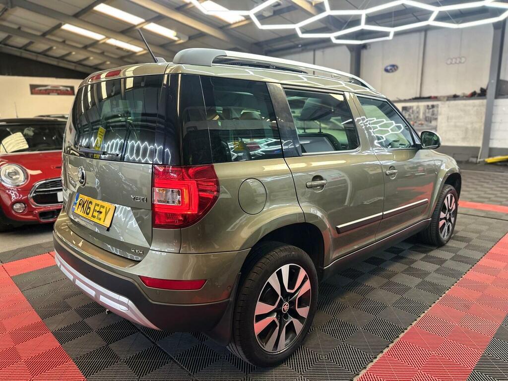 Skoda Yeti Suv Black #40