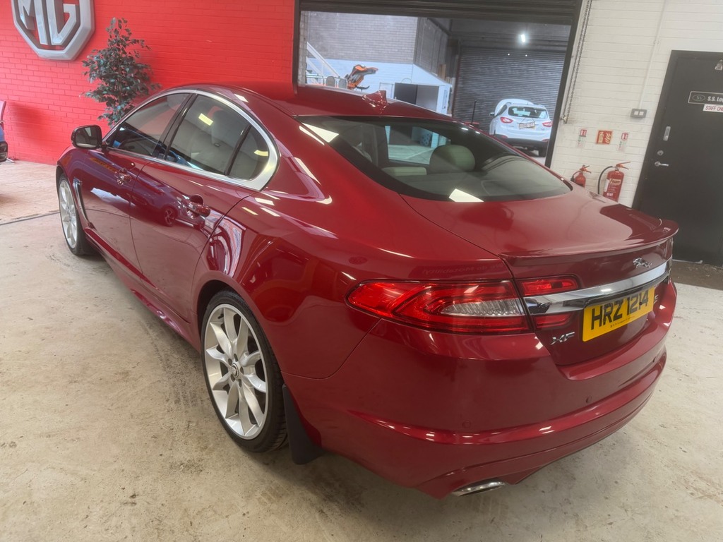 Jaguar XF Xf Premium Luxury Sportbrake D Grey #15