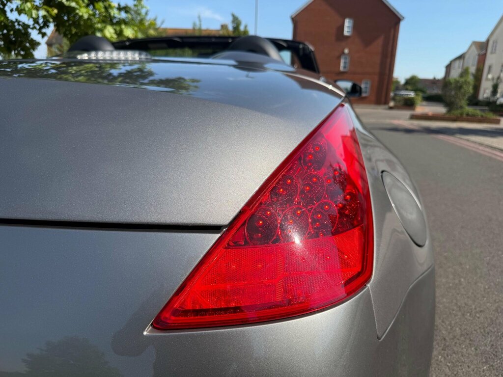 Nissan 350Z Z 3.5 V6 Gt Black #38