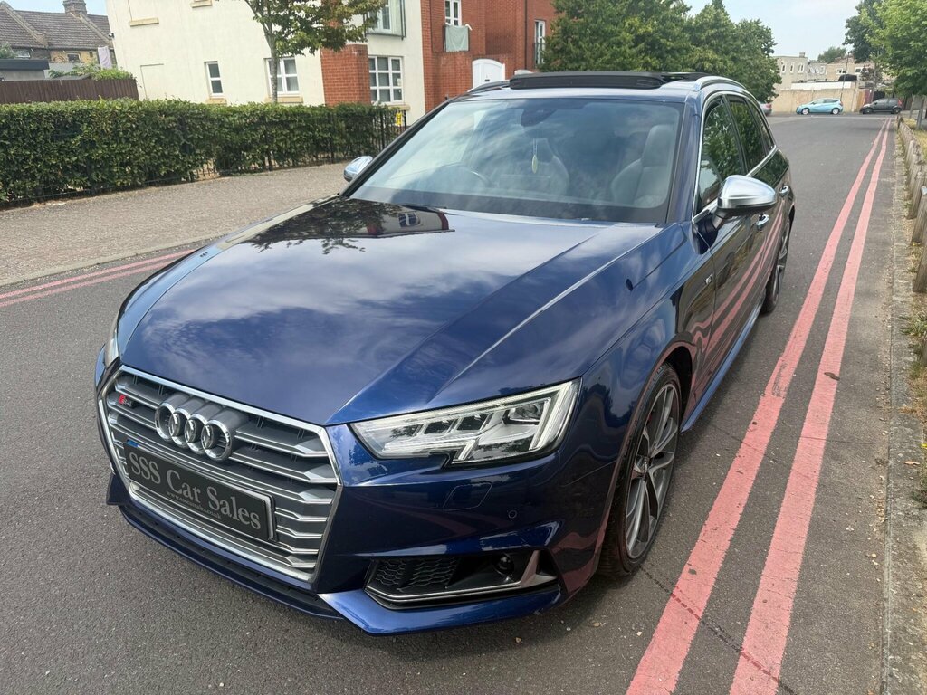 Audi S4 Estate Red #4