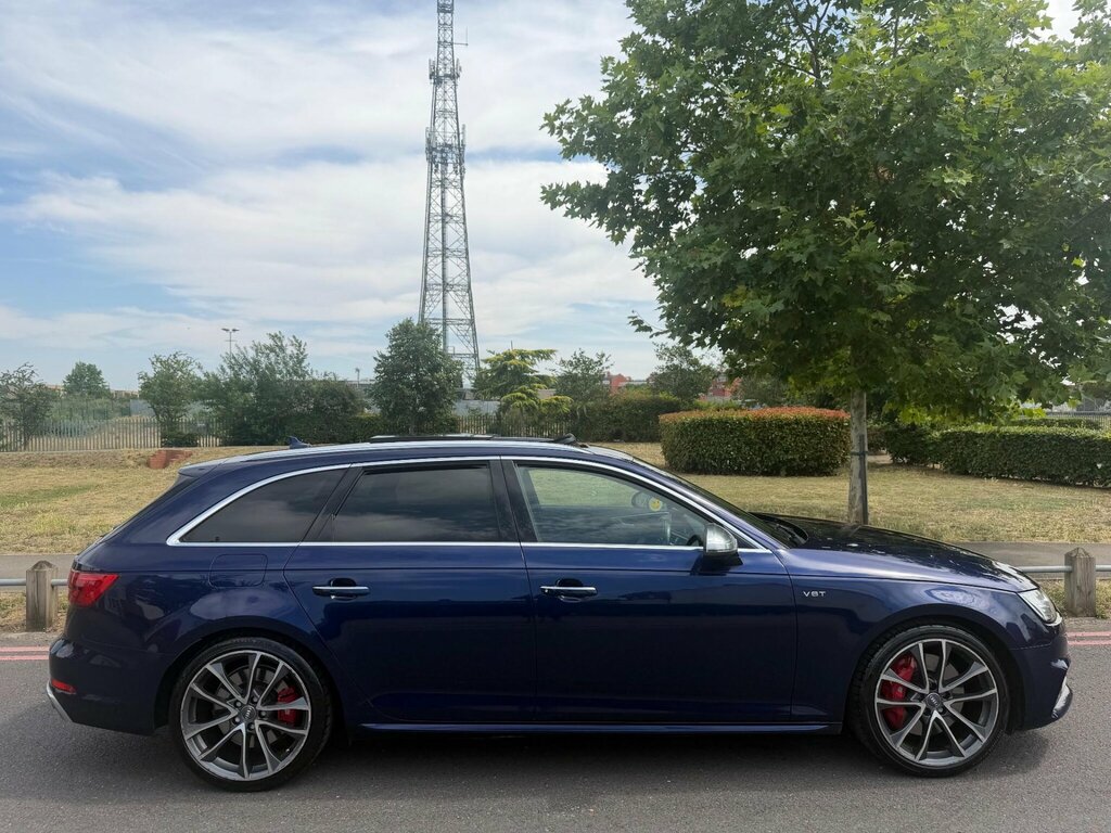Audi S4 Estate Red #9