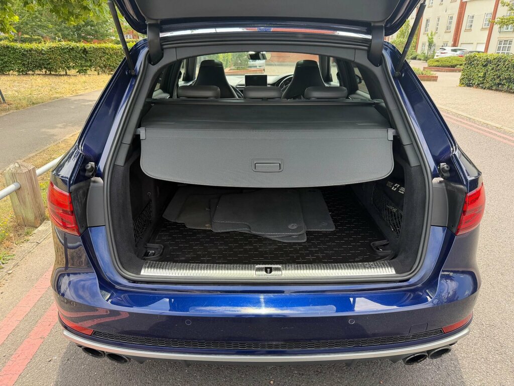Audi S4 Estate Red #50