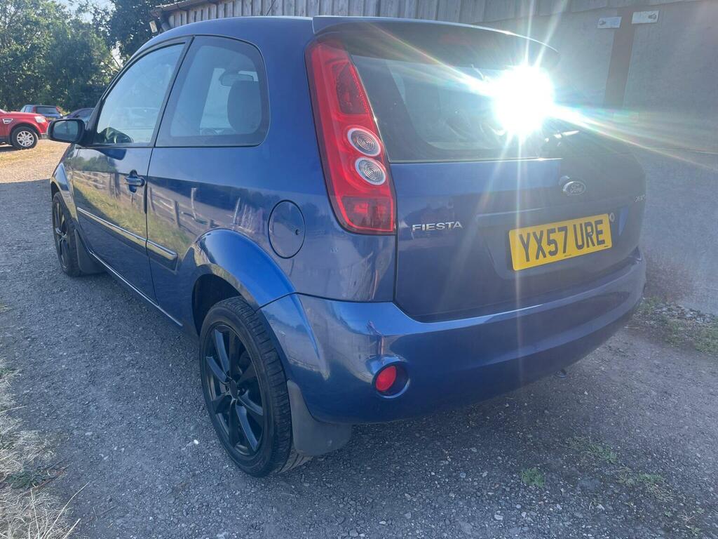 Ford Fiesta Hatchback Purple #3