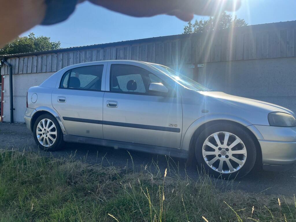 Vauxhall Astra 1.6I 16V Sxi Silver #4