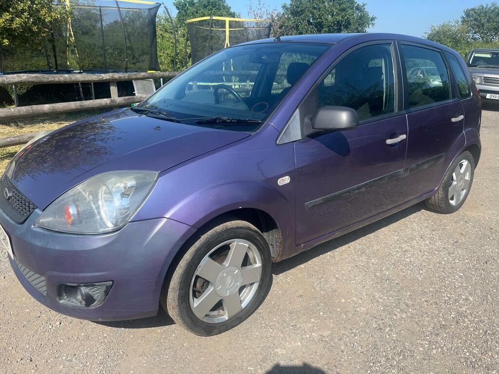 Ford Fiesta Hatchback Silver #2