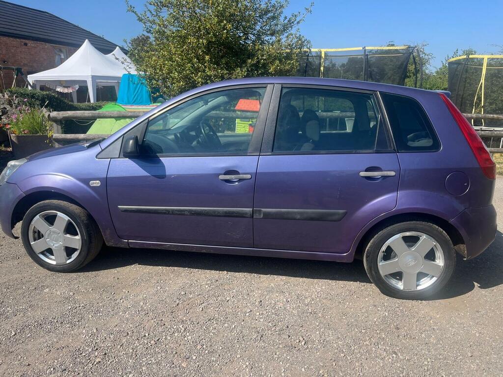 Ford Fiesta Hatchback Silver #4