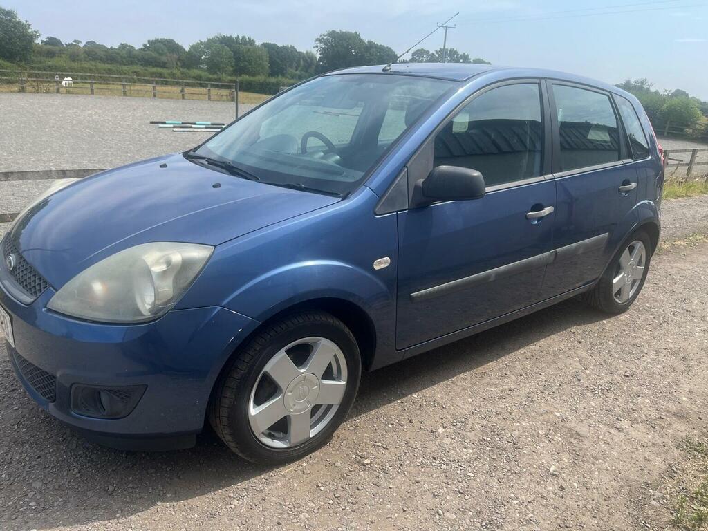 Ford Fiesta Silver #2