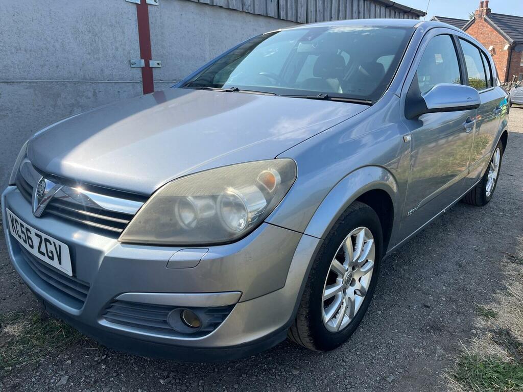 Vauxhall Astra 1.8I 16V Life  #2