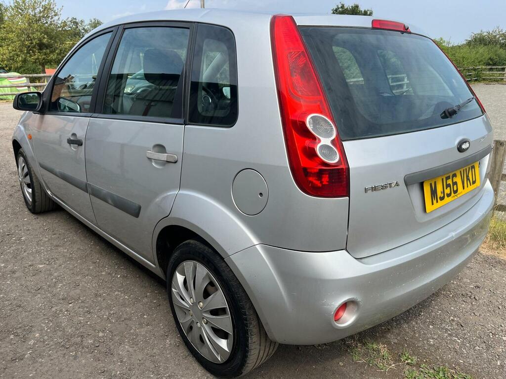 Ford Fiesta Zetec Climate 16V Silver #3