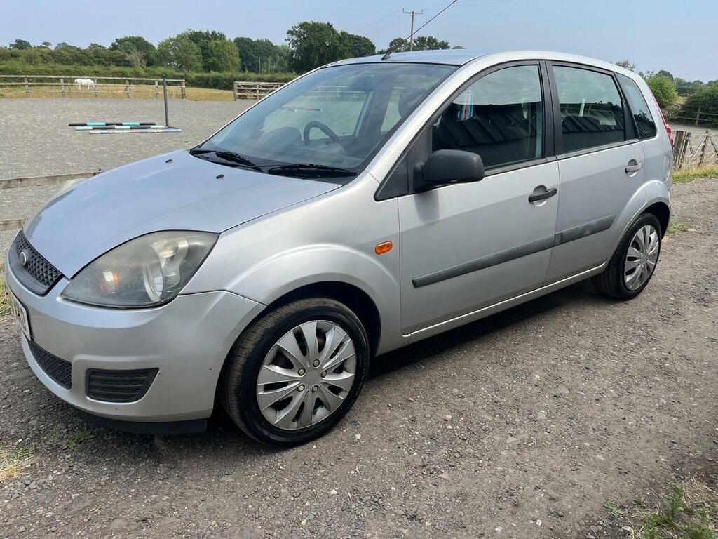 Ford Fiesta Zetec Climate 16V Silver #2