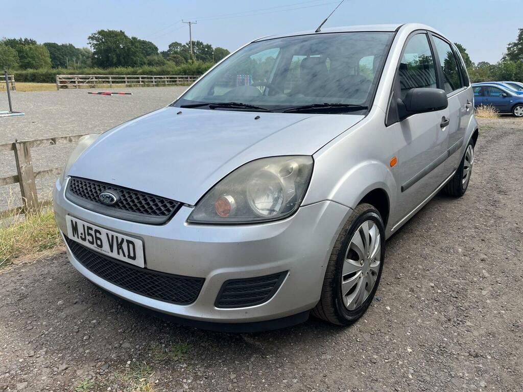 Ford Fiesta Zetec Climate 16V Silver #5