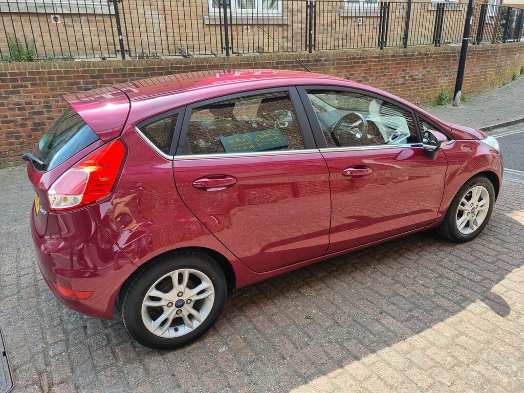 Ford Fiesta Hatchback 1.0 T Ecoboost Zetec 2014 GV14XVJ Red #6