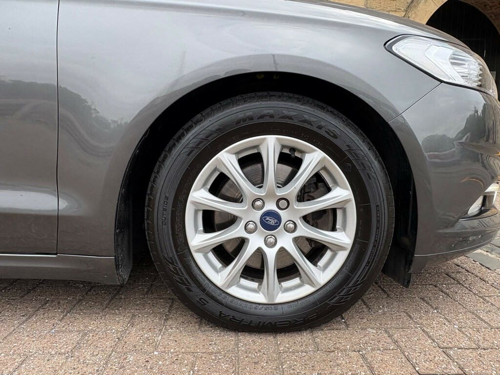 Ford Mondeo #24