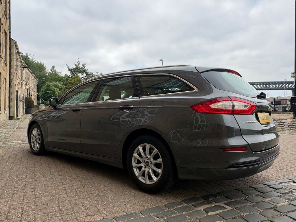 Ford Mondeo #22