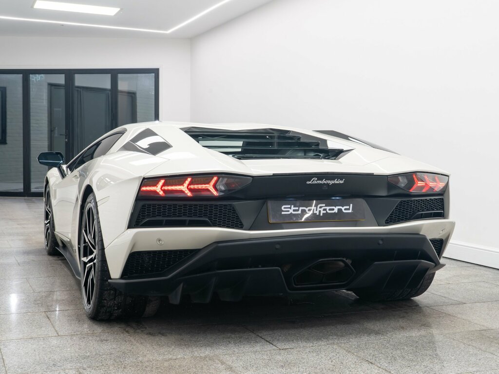 Lamborghini Aventador 6.5 V12 Lp 740-4 S Coupe Isr 4Wd Euro 6 White #4