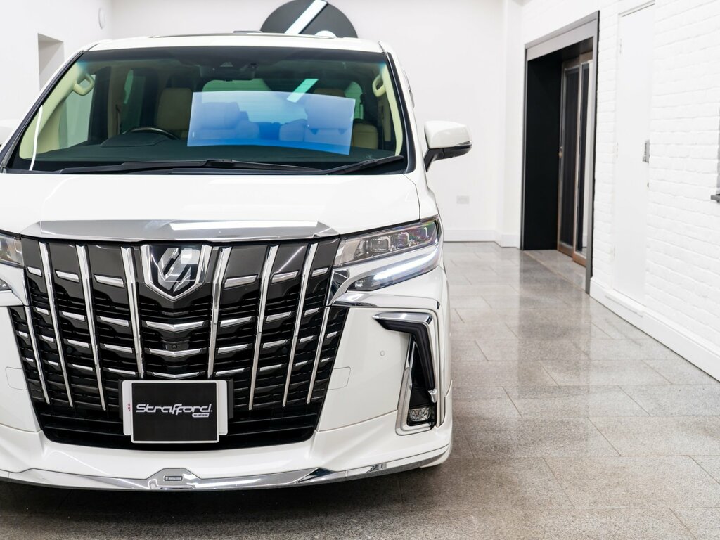Toyota Alphard 2022 22 Gold #18