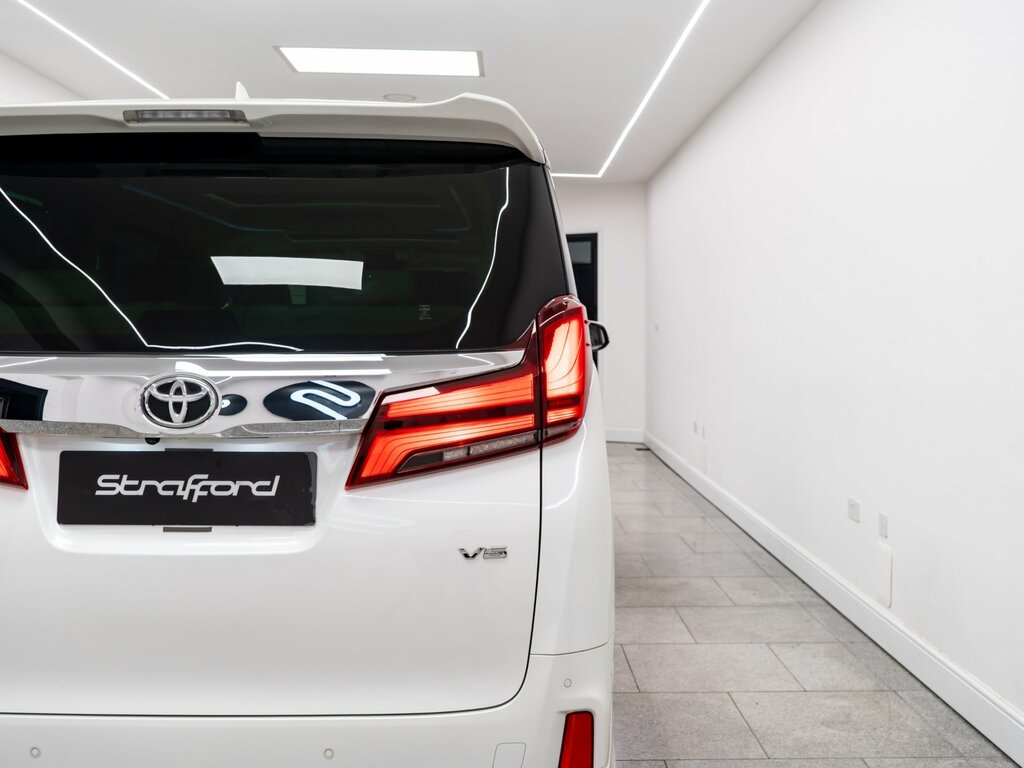 Toyota Alphard 2022 22 Gold #13