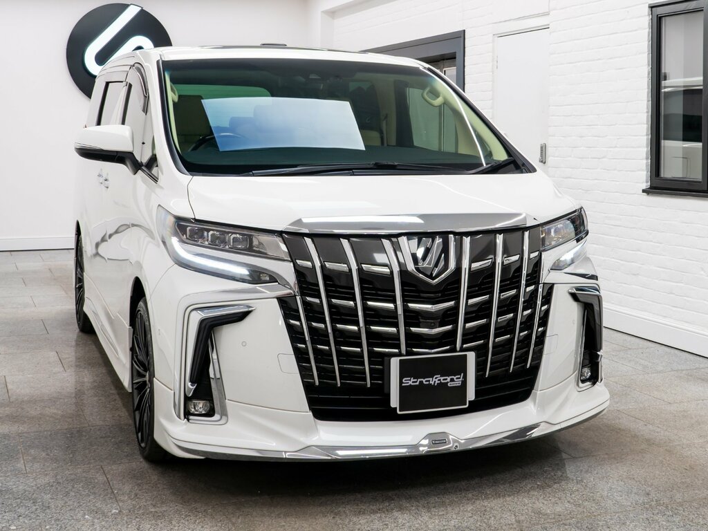 Toyota Alphard 2022 22 Gold #2