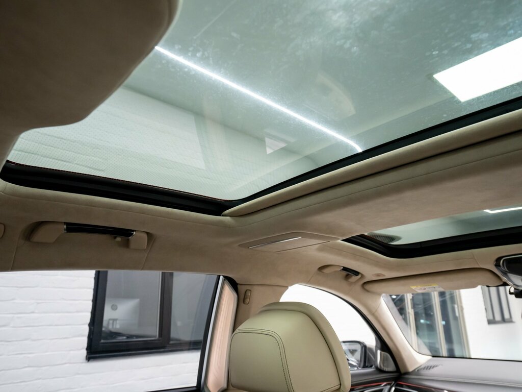 BMW 7 Series Saloon 2.0 Black #72