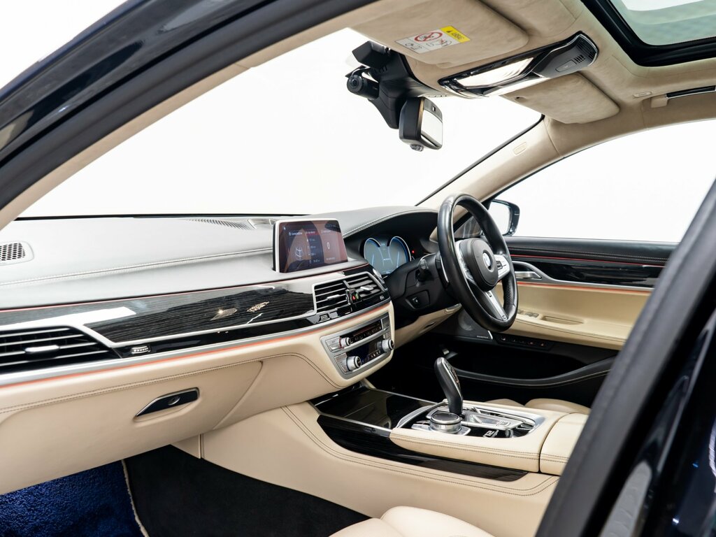BMW 7 Series 6.0 M760li V12 Saloon Steptronic Euro 5 Black #5