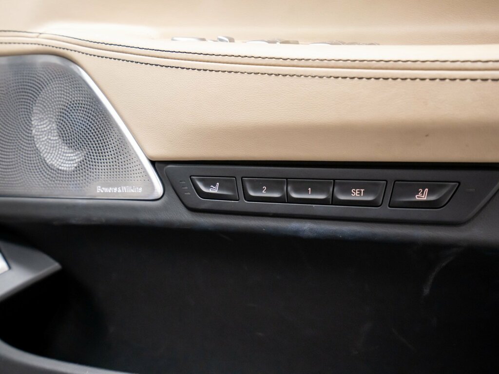 BMW 7 Series Saloon 2.0 Black #27