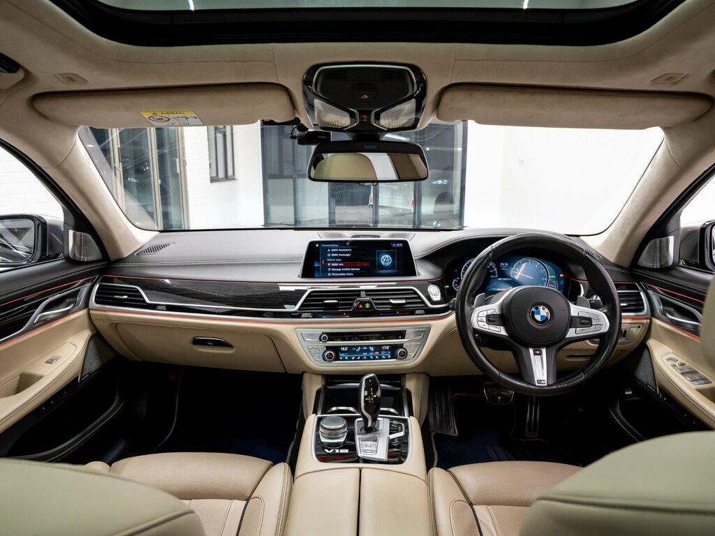 BMW 7 Series Saloon 2.0 Black #73