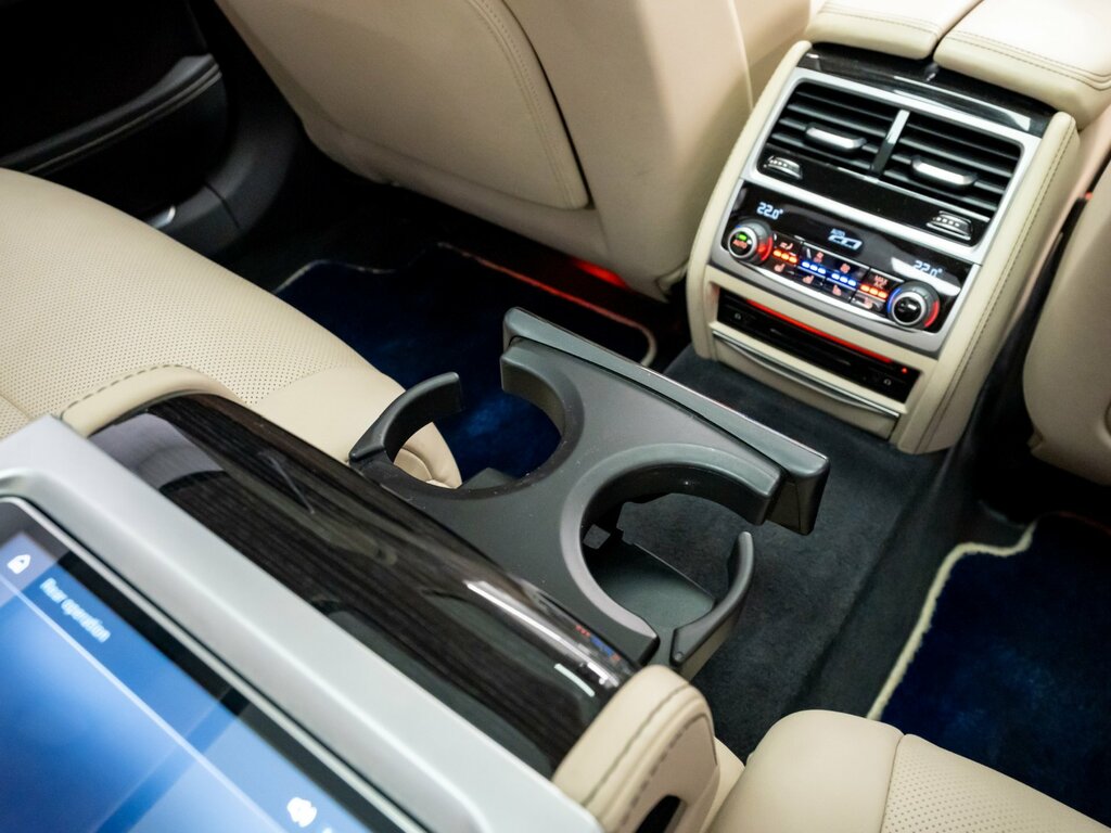 BMW 7 Series Saloon 2.0 Black #71
