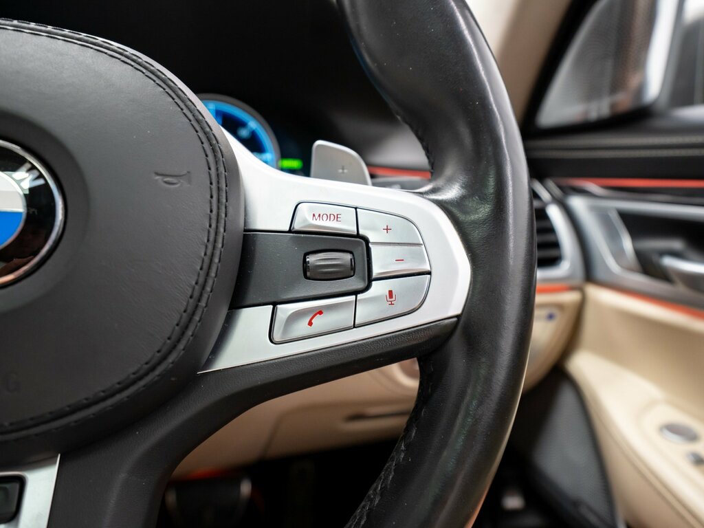 BMW 7 Series Saloon 2.0 Black #33