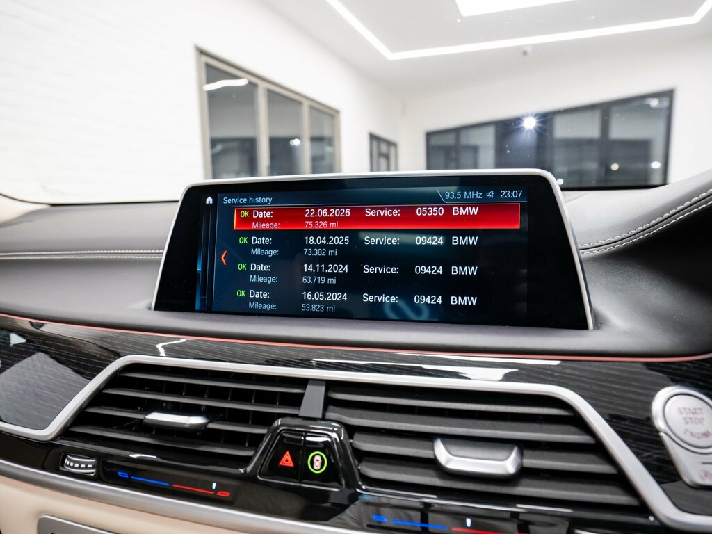 BMW 7 Series Saloon 2.0 Black #49