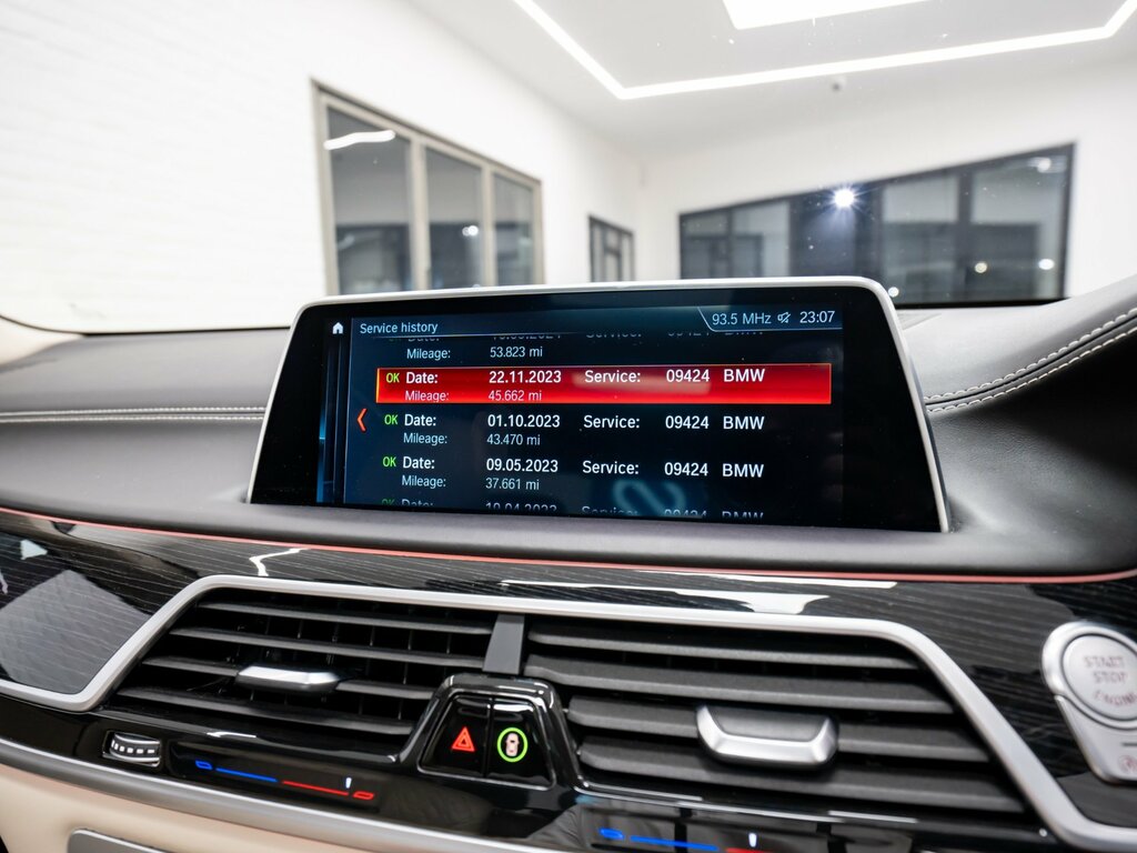 BMW 7 Series Saloon 2.0 Black #48
