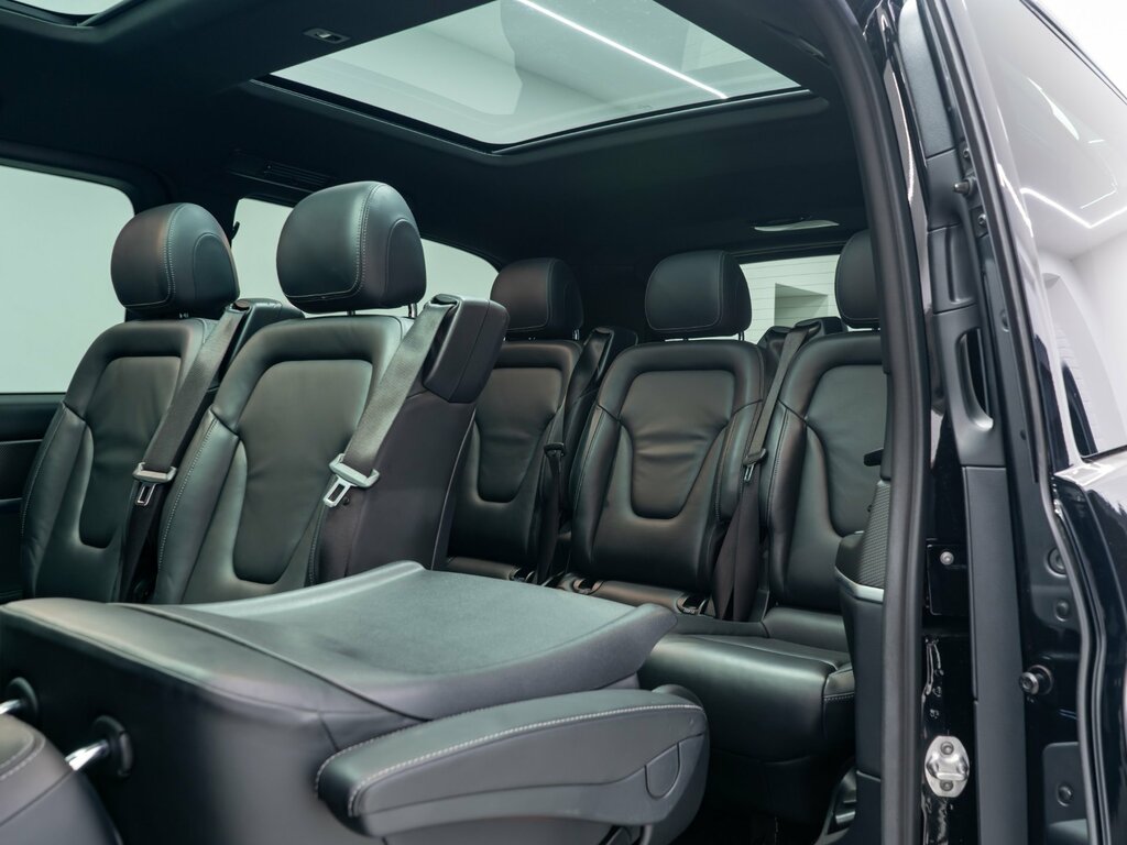 Mercedes-Benz V Class Amg Line Grey #8
