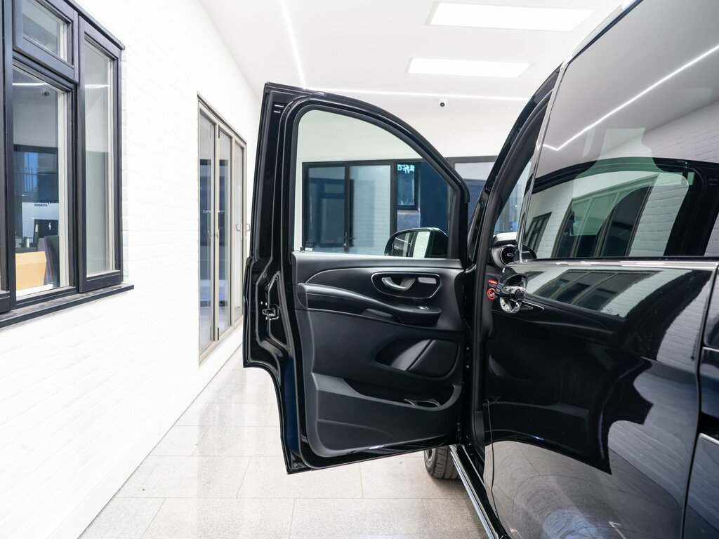 Mercedes-Benz V Class Amg Line Grey #27