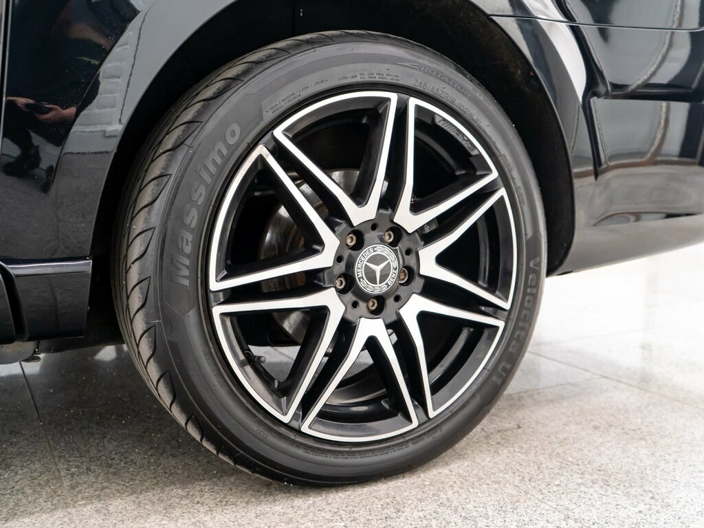 Mercedes-Benz V Class Amg Line Grey #25