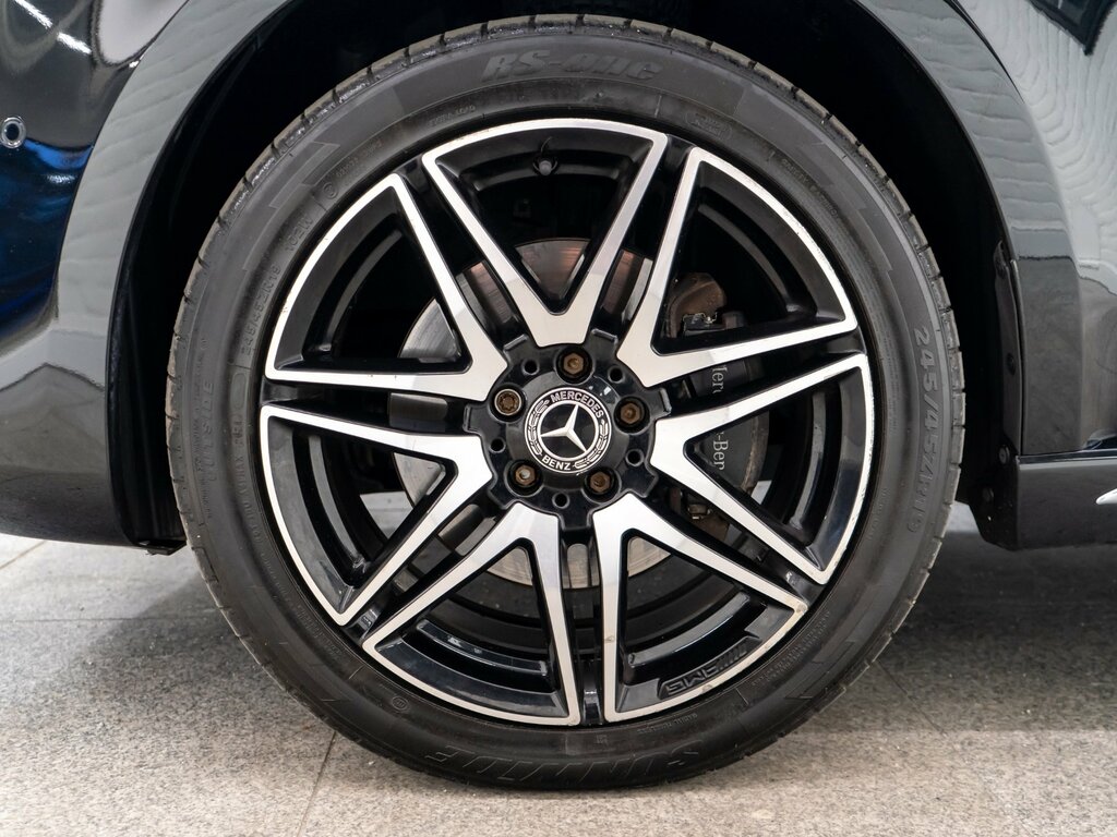 Mercedes-Benz V Class Amg Line Grey #24
