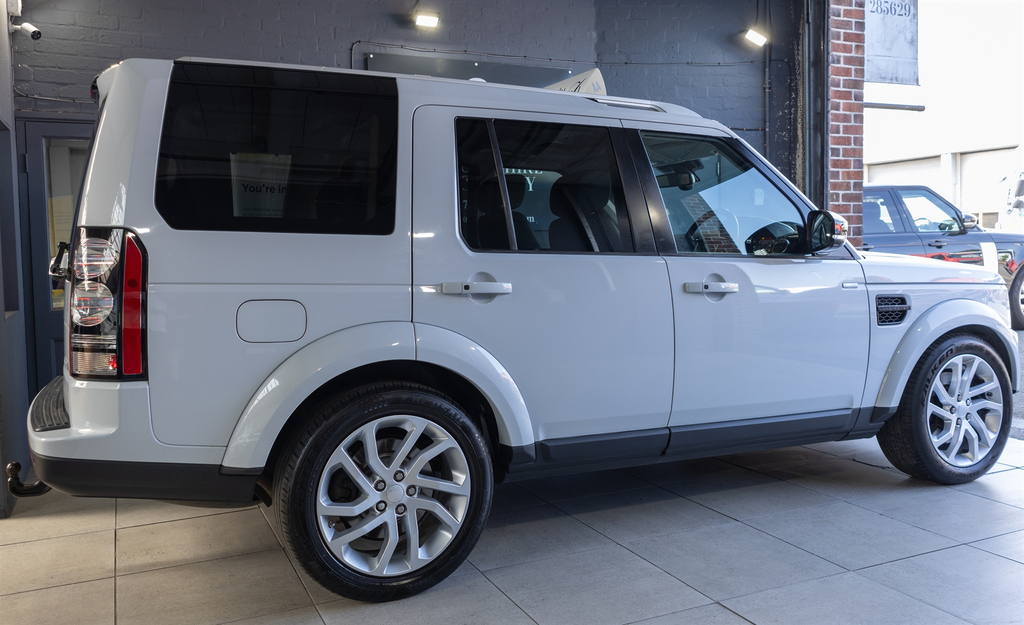 Land Rover Discovery Td4 Se Tech Brown #16
